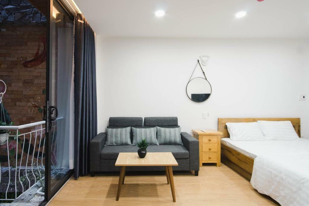 Carol Homestay Da Nang Beach 2 Buitenkant foto